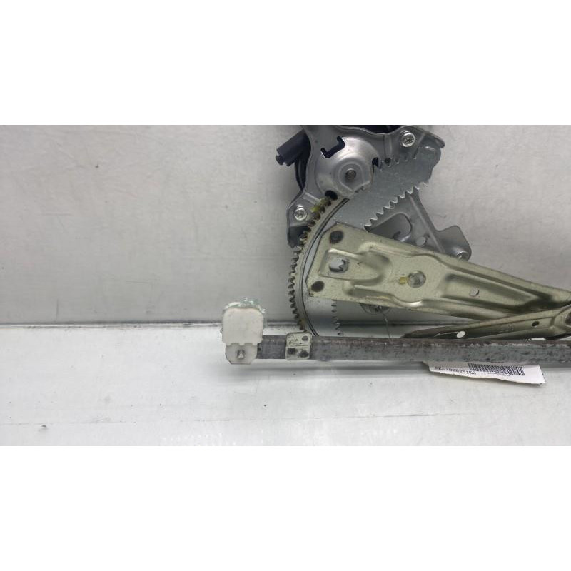 Leve vitre electrique avant gauche PEUGEOT 4007 Photo n°5