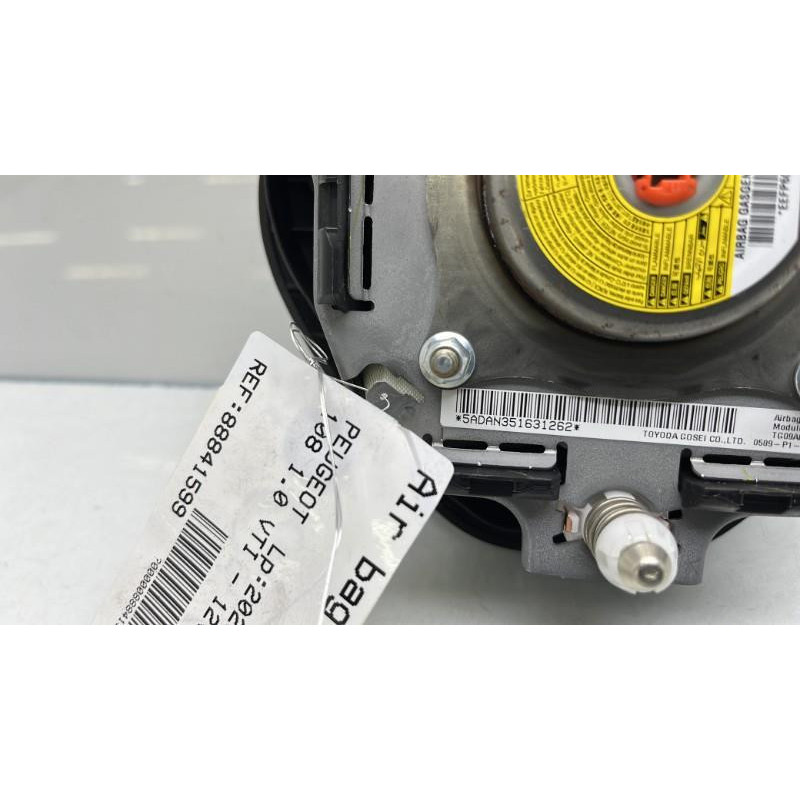 Air bag conducteur PEUGEOT 108 Photo n°3