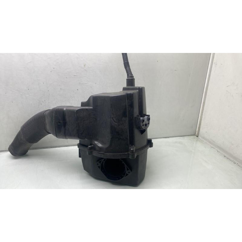 Boitier filtre a air AUDI A1 1 Photo n°3