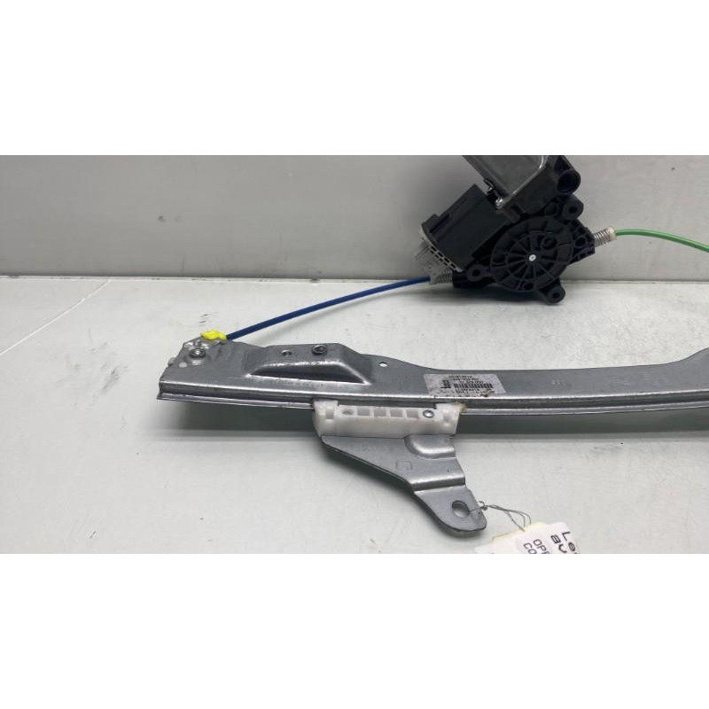 Leve vitre electrique avant droit OPEL CORSA E Photo n°6