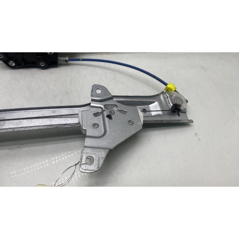 Leve vitre electrique avant droit OPEL CORSA E Photo n°10