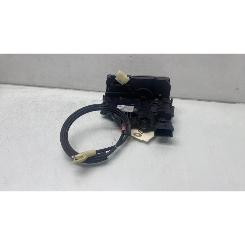 Serrure arriere droit OPEL CORSA E Photo n°4