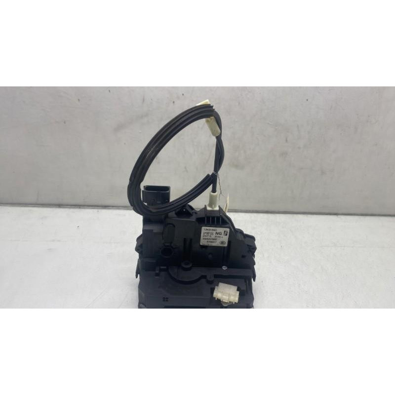 Serrure avant droit OPEL CORSA E Photo n°4
