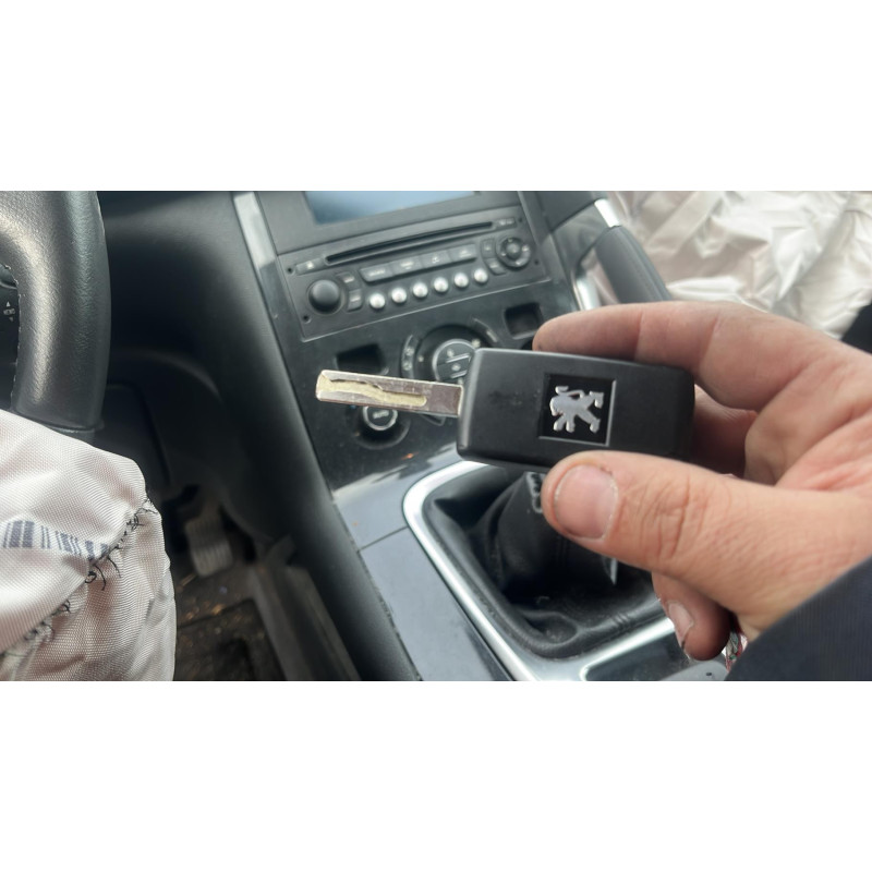 Porte avant droit PEUGEOT 3008 1 Photo n°16