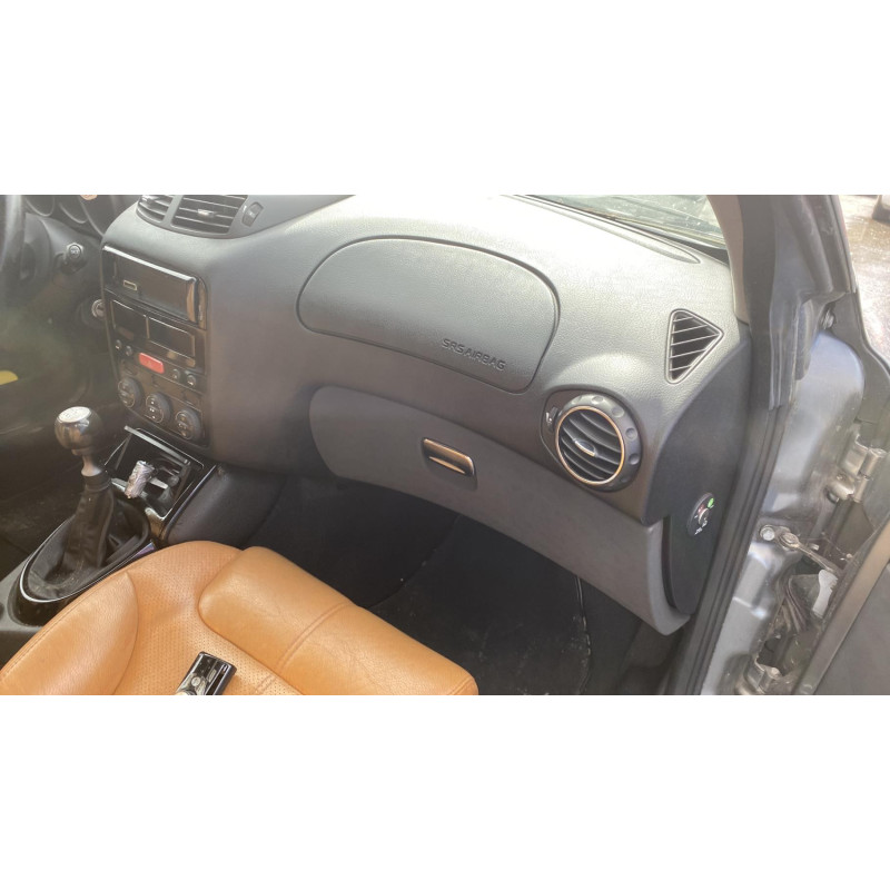 Bouton de warning ALFA ROMEO GT Photo n°20