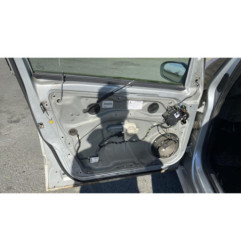 Vitre avant gauche MERCEDES CLASSE B 245