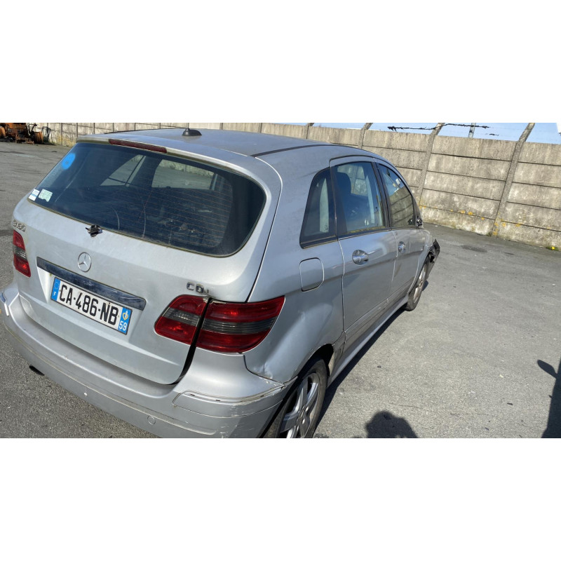 Vitre avant gauche MERCEDES CLASSE B 245 Photo n°14