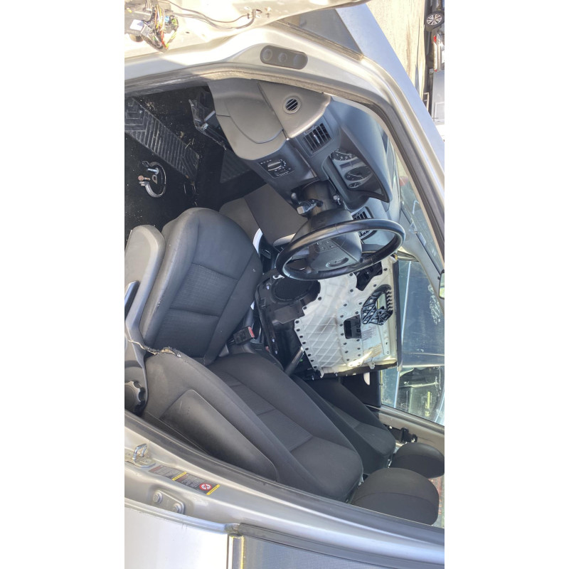 Vitre avant gauche MERCEDES CLASSE B 245 Photo n°19