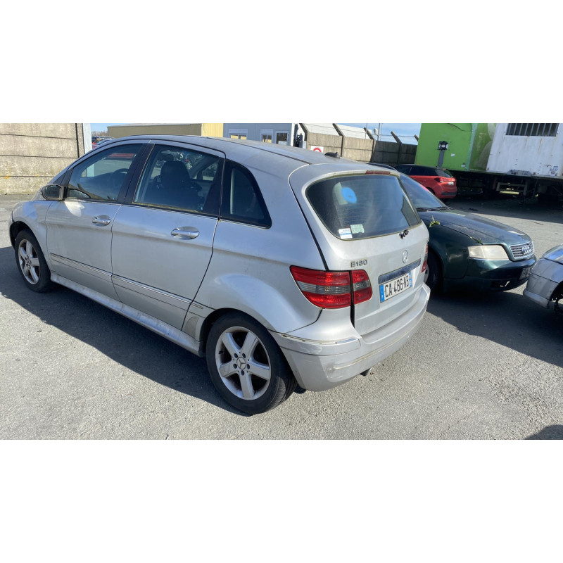 Vitre avant gauche MERCEDES CLASSE B 245 Photo n°20
