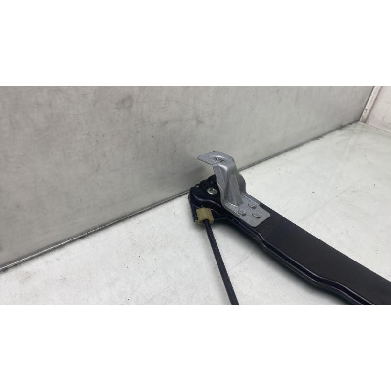 Leve vitre electrique avant gauche FORD C-MAX 2 Photo n°1