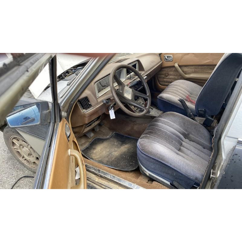 Interrupteur de leve vitre avant droit PEUGEOT 604 Photo n°18