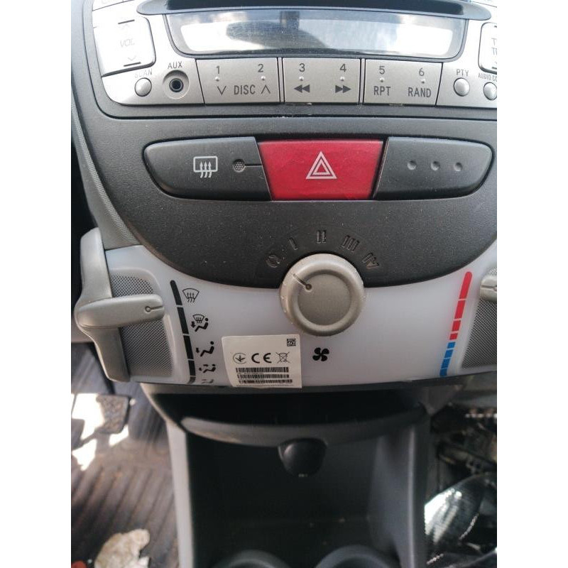 Custode arriere gauche PEUGEOT 107 Photo n°15