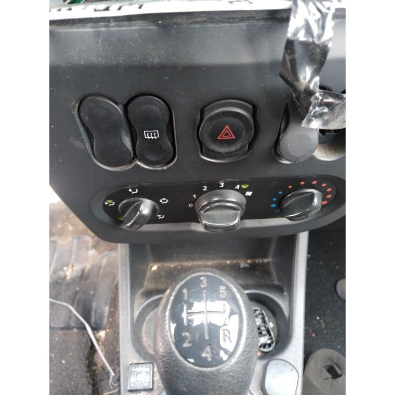 Air bag conducteur DACIA SANDERO 1 Photo n°17