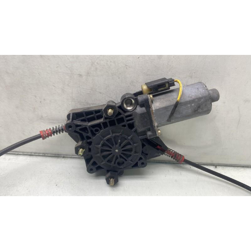 Leve vitre electrique avant gauche FORD FIESTA 4 Photo n°6