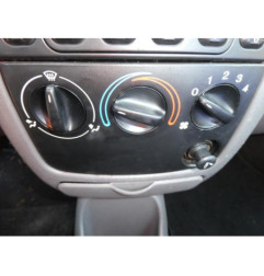 Leve vitre electrique avant gauche FORD FIESTA 4