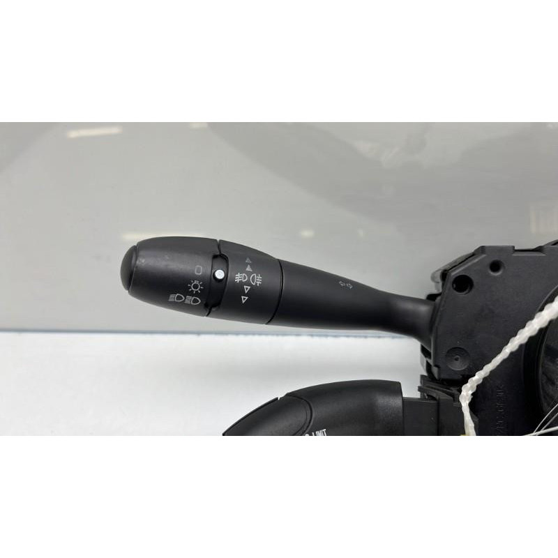 Com (Bloc Contacteur Tournant+Commodo Essuie Glace+Commodo Phare) PEUGEOT RCZ Photo n°7