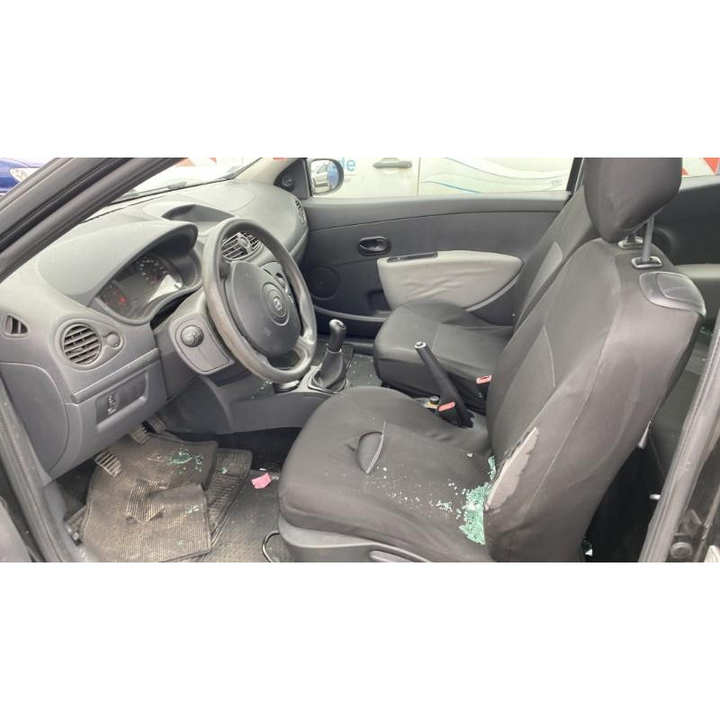 Poignee porte avant droit RENAULT CLIO 3 Photo n°17