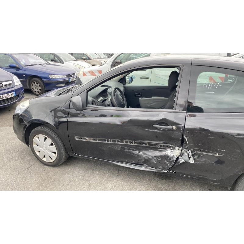 Poignee porte avant droit RENAULT CLIO 3 Photo n°19