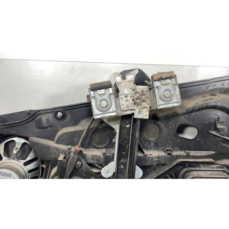 Leve vitre electrique avant gauche FORD FUSION Photo n°4