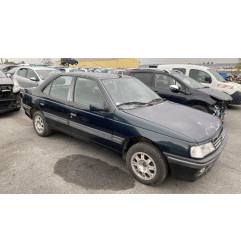 Vitre avant droit PEUGEOT 405