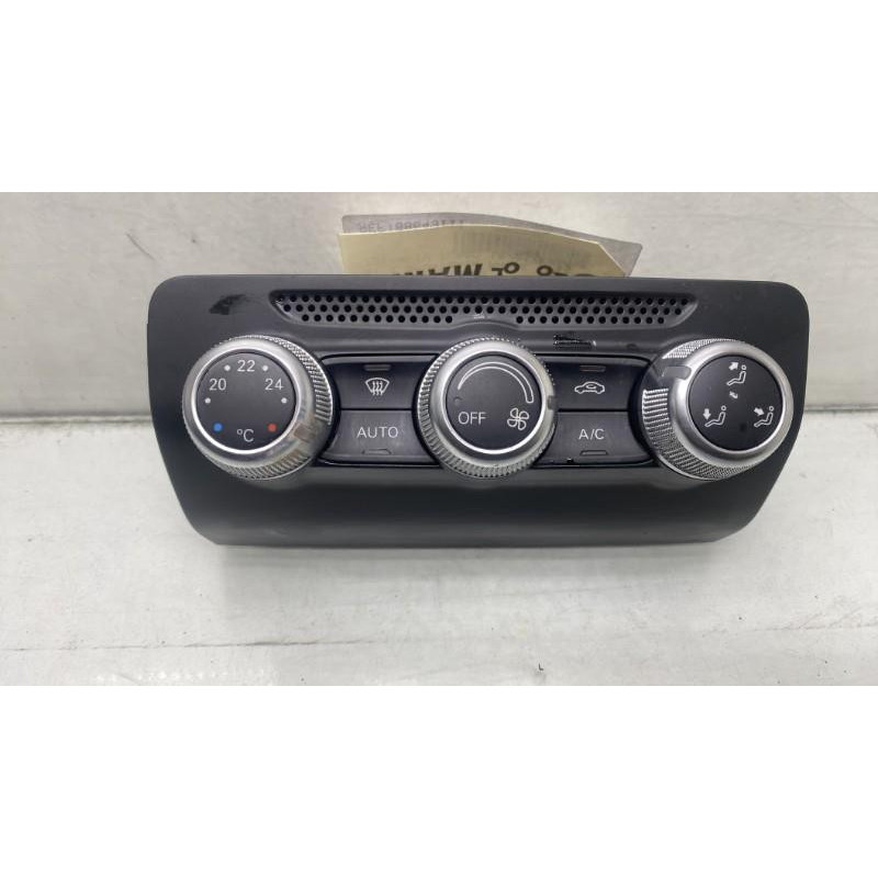 Commande chauffage AUDI A1 1 Photo n°3
