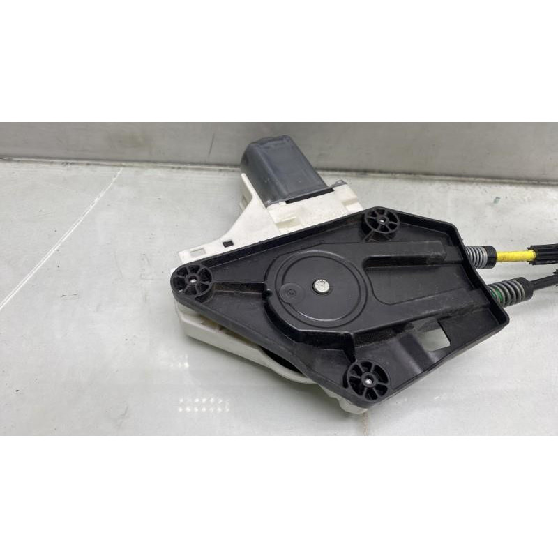 Leve vitre electrique avant droit AUDI A1 1 Photo n°11