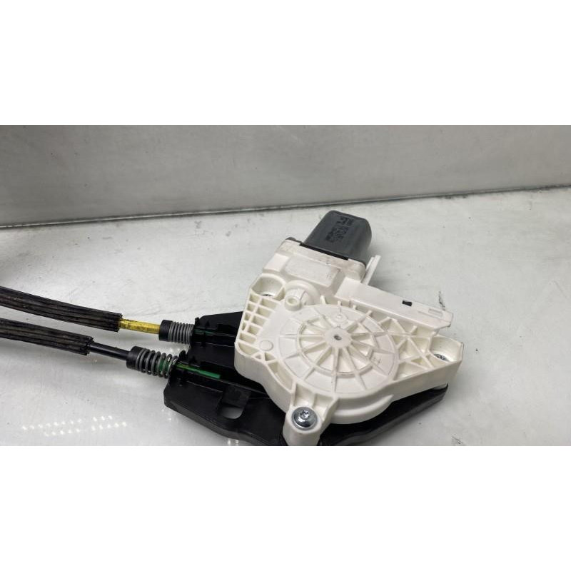 Leve vitre electrique avant droit AUDI A1 1 Photo n°14