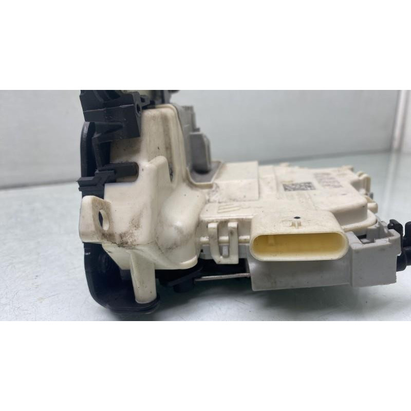Serrure avant droit AUDI A1 1 Photo n°5