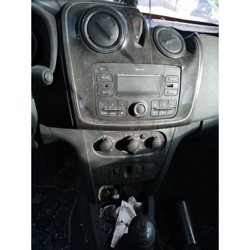 Volant DACIA SANDERO 2 Photo n°13