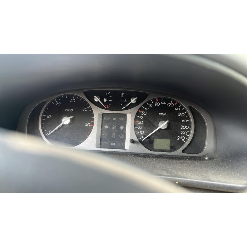 Feu arriere principal droit (feux) RENAULT LAGUNA 2 Photo n°16