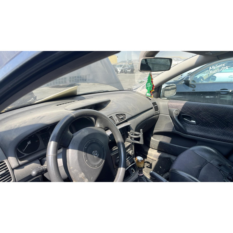 Feu arriere principal droit (feux) RENAULT LAGUNA 2 Photo n°17
