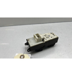 Interrupteur de leve vitre avant gauche TOYOTA YARIS 1
