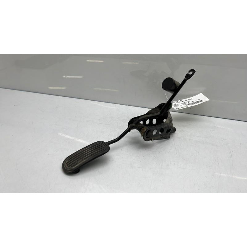 Pedale d'accelerateur TOYOTA YARIS 1 Photo n°1