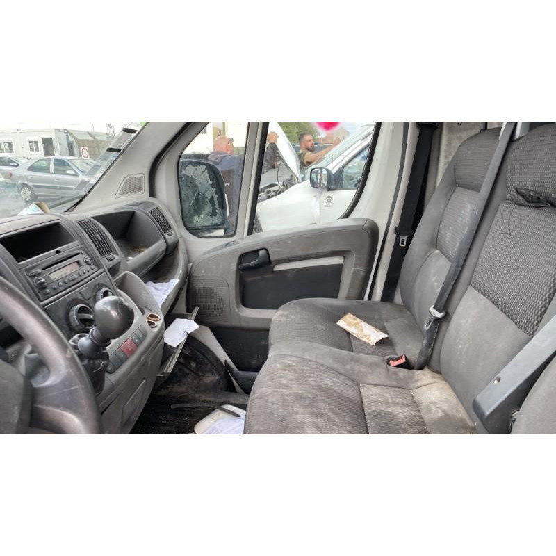 Poignee porte avant gauche CITROEN JUMPER 3 Photo n°8