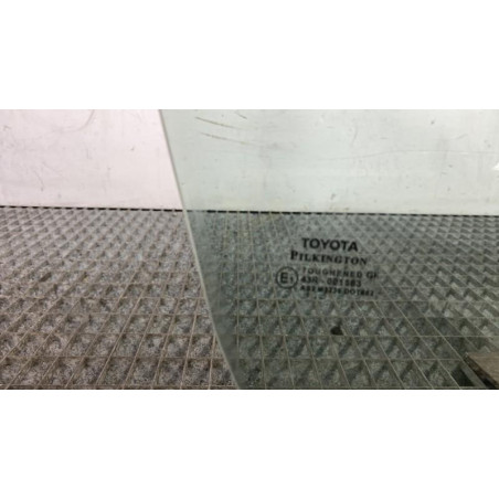 Vitre avant droit TOYOTA YARIS 3