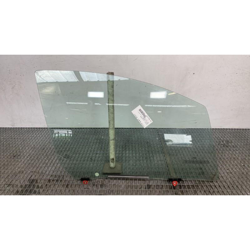 Vitre avant droit TOYOTA YARIS 3 Photo n°5