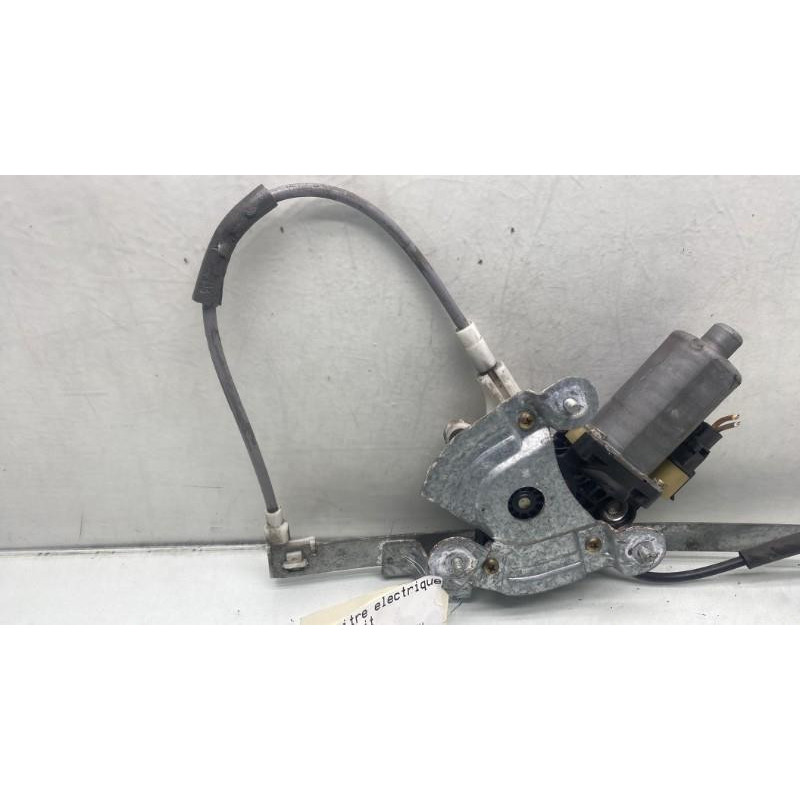 Leve vitre electrique avant droit RENAULT MEGANE 1 Photo n°4