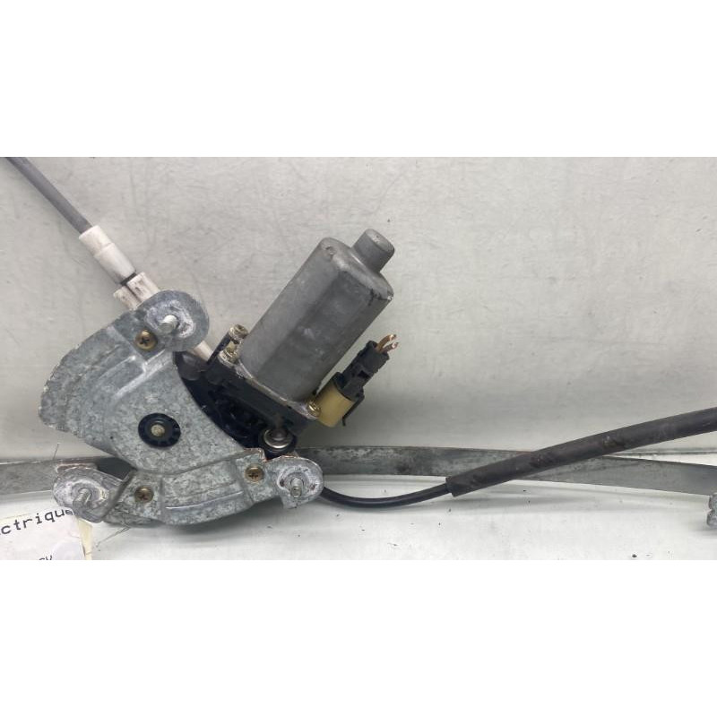 Leve vitre electrique avant droit RENAULT MEGANE 1 Photo n°6