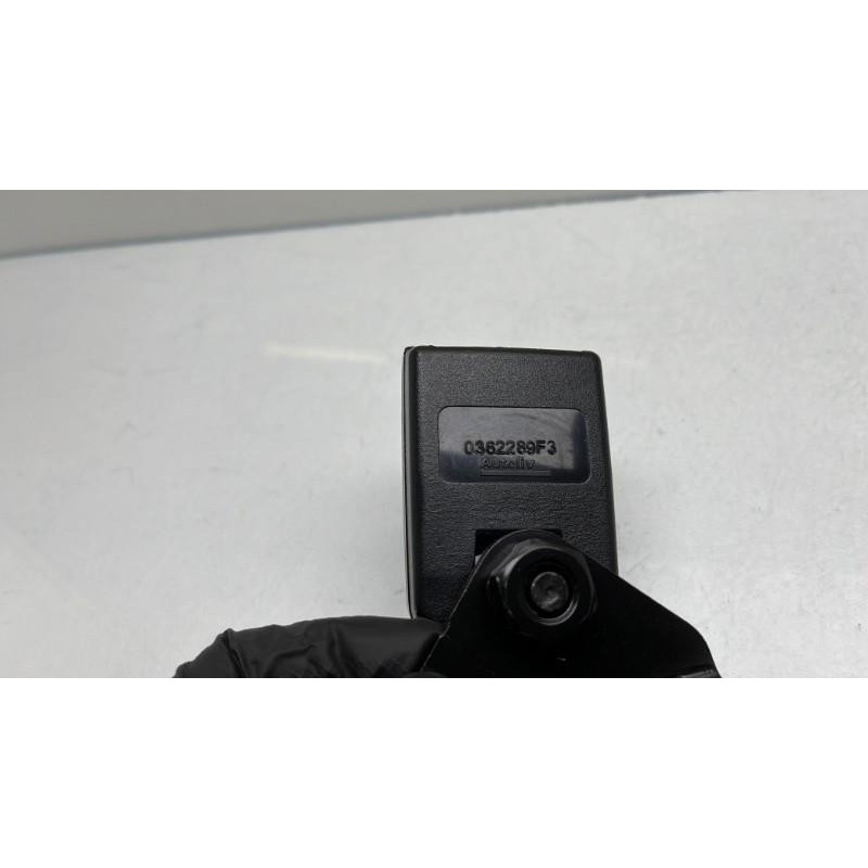 Attache ceinture arriere droit PEUGEOT RCZ Photo n°7