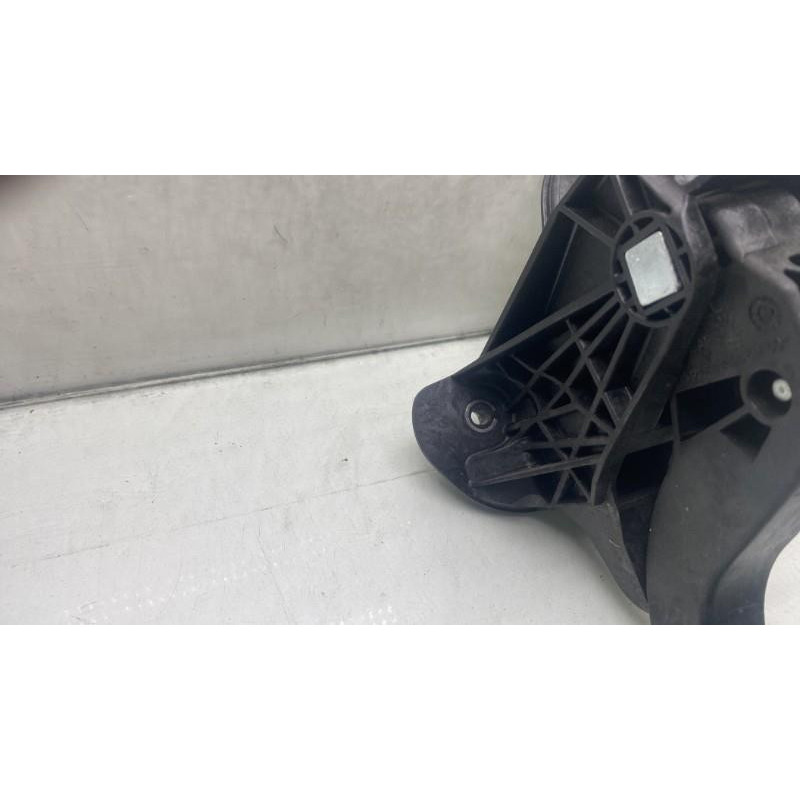 Pedale d'embrayage OPEL CORSA F Photo n°3