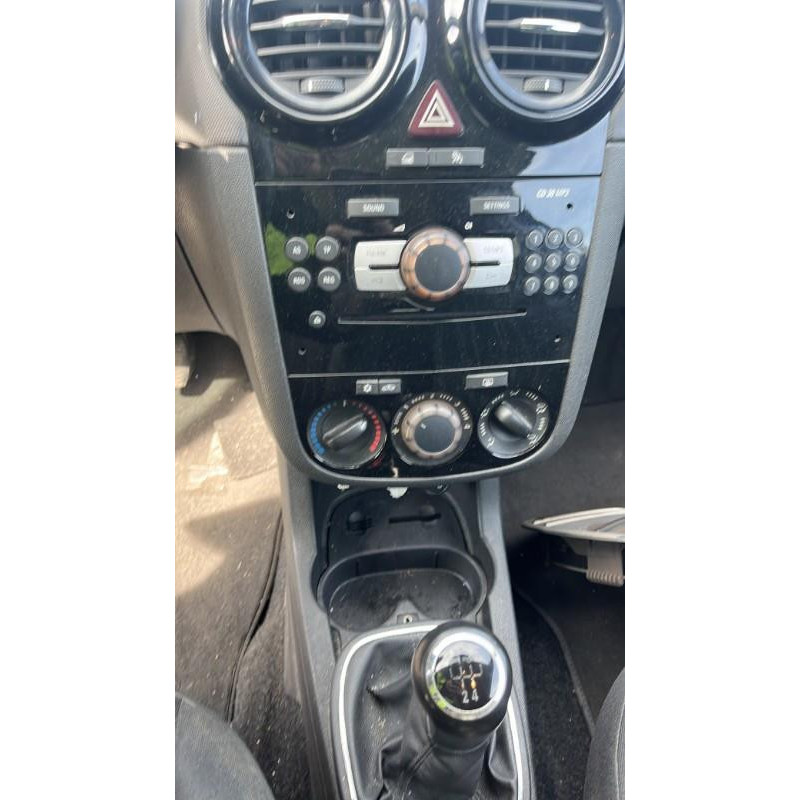 Aile avant gauche OPEL CORSA D Photo n°10
