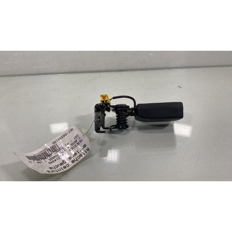 Attache ceinture arriere gauche MERCEDES CLASSE A 176 Photo n°3