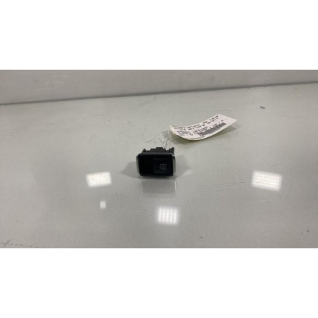 Interrupteur de leve vitre arriere droit MERCEDES CLASSE A 176 Photo n°1