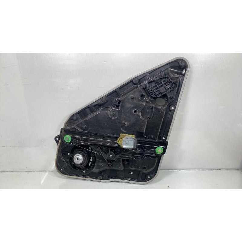 Leve vitre electrique arriere droit MERCEDES CLASSE A 176 Photo n°2