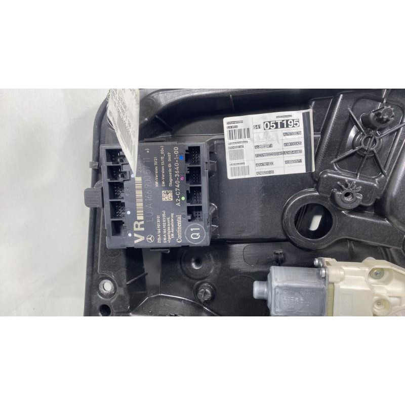 Leve vitre electrique avant droit MERCEDES CLASSE A 176 Photo n°3