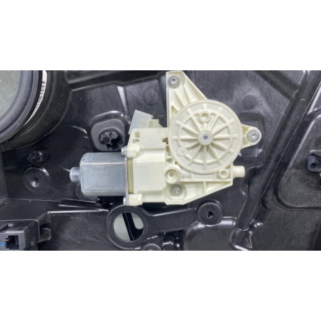 Leve vitre electrique avant gauche MERCEDES CLASSE A 176