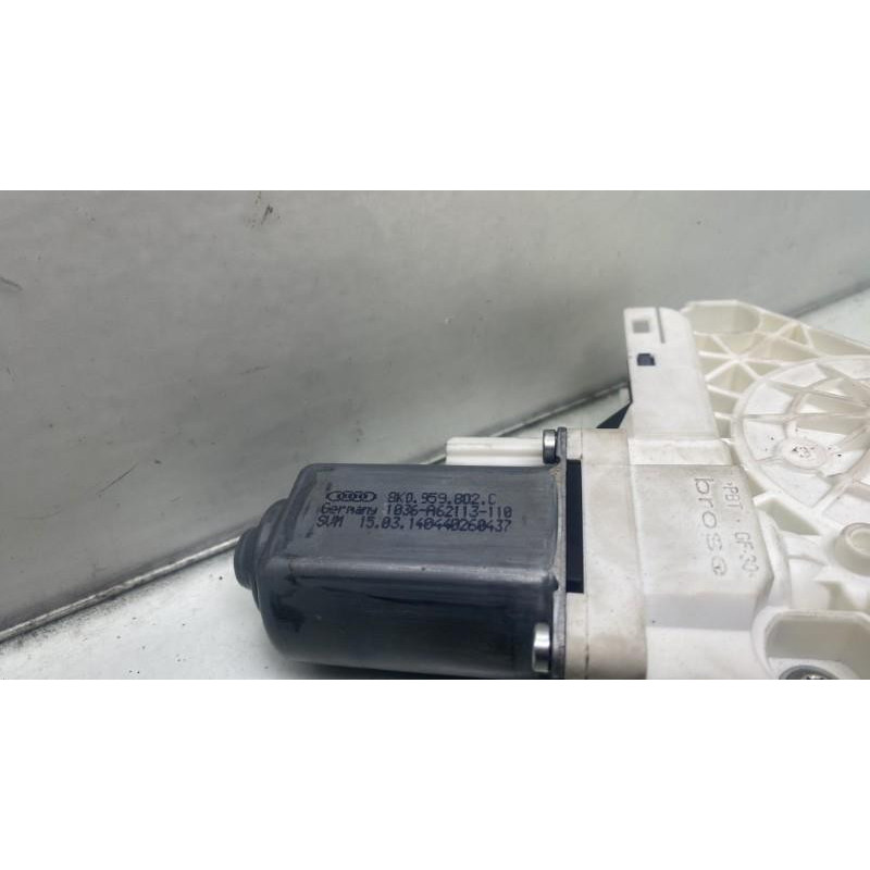 Leve vitre electrique avant droit AUDI A1 1 Photo n°4