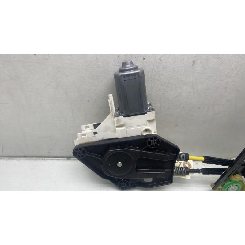 Leve vitre electrique avant droit AUDI A1 1 Photo n°6