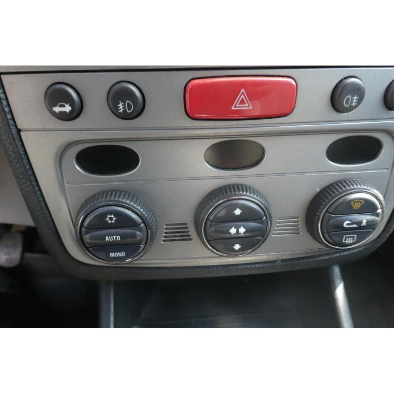 Neiman ALFA ROMEO 147 Photo n°11