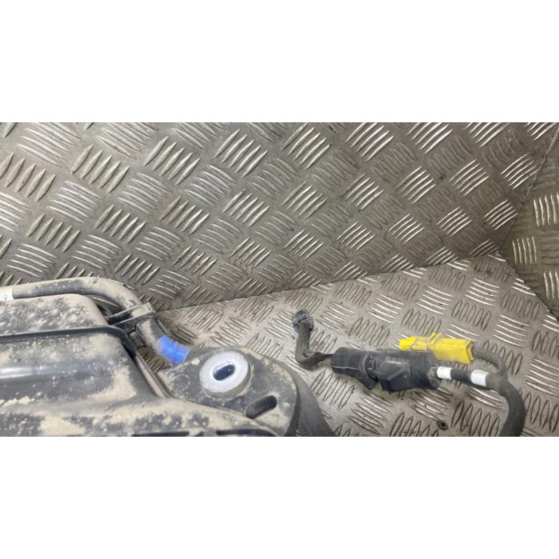 Reservoir AdBlue RENAULT MEGANE 4 Photo n°2